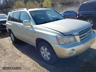 2002 Toyota Highlander with VIN JTEHF21A520087204, listed as a IAAI auction lot 41972721 with NaN miles. Bid and sale history available at carsss.com. Image 1.