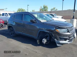 2021 Jeep Compass Altitude z VIN 3C4NJCBB1MT501815, wystawiony jako IAAI lot #42272861 z przebiegiem 53 316 mil mil oraz . Historia ofert i sprzedaży dostępna na DreamBid. Obrazek 6.
