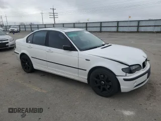 2003 BMW 3 Series 325xi with VIN WBAEU33413PM53580, listed as a Copart auction lot 51225355 with 193,302 mi miles and Salvage Title. Bid and sale history available at carsss.com. Image 4.