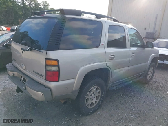 2005 Chevrolet Tahoe Z71 with VIN 1GNEK13T65R246136, listed as a IAAI auction lot 41535443 with 197,123 mi miles. Bid and sale history available at carsss.com. Image 4.