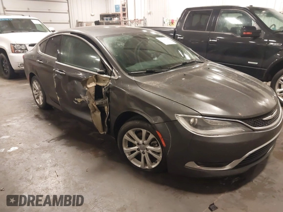 2015 Chrysler 200 Limited with VIN 1C3CCCAB9FN536788, listed as a IAAI auction lot 41726794 with 92,500 mi miles. Bid and sale history available at carsss.com. Image 1.