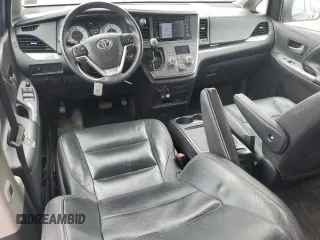 2018 Toyota Sienna SE with VIN 5TDXZ3DC1JS934855, listed as a Copart auction lot 60101785 with 53,726 mi miles and Salvage title. Bid and sale history available at DreamBid. Image 8.
