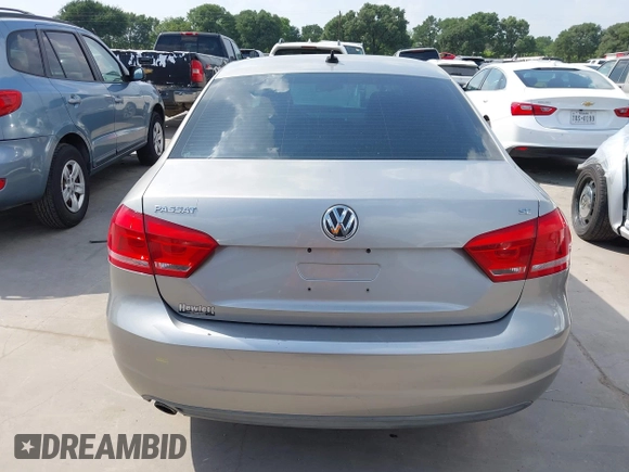 2013 Volkswagen Passat SE z VIN 1VWBP7A30DC144719, wystawiony jako IAAI lot #42174524 z przebiegiem 181 326 mil mil oraz . Historia ofert i sprzedaży dostępna na DreamBid. Obrazek 17.