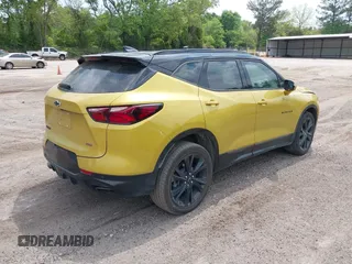 2022 Chevrolet Blazer RS z VIN 3GNKBERS9NS130659, wystawiony jako IAAI lot #39295225 z przebiegiem 48 605 mil mil oraz . Historia ofert i sprzedaży dostępna na DreamBid. Obrazek 4.