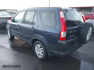 2006 Honda CR-V EX with VIN JHLRD788X6C011242, listed as a IAAI auction lot 41714756 with 199,074 mi miles. Bid and sale history available at carsss.com. Image 3.