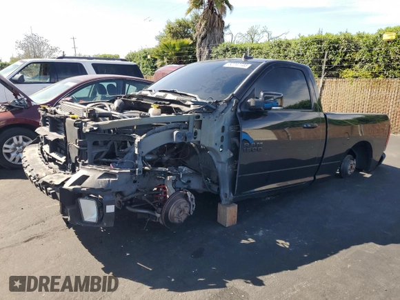 2018 Ram 1500 R/T with VIN 3C6JR6CTXJG195113, listed as a Copart auction lot 52747735 with 0 mi miles and Salvage Title. Bid and sale history available at carsss.com. Image 1.