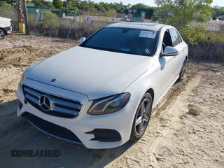 2018 Mercedes-Benz E-Class E 300 with VIN WDDZF4JB4JA309016, listed as a IAAI auction lot 41847991 with 119,529 mi miles. Bid and sale history available at carsss.com. Image 2.