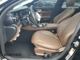 2017 Mercedes-Benz E 300 Luxury with VIN WDDZF4KB5HA045524, listed as a Copart auction lot 58699695 with 52,611 mi miles and Salvage title. Bid and sale history available at DreamBid. Image 7.
