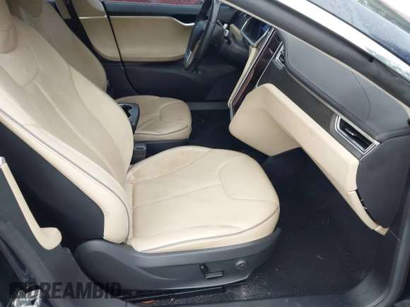 2013 Tesla Model S Performance с VIN 5YJSA1DP3DFP06177, выставлен на аукционе IAAI как лот 42675354 с пробегом 95 143 миль миль и . История ставок и продаж доступна на DreamBid. Изображение 5.