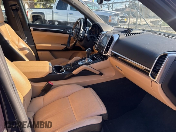 2018 Porsche Cayenne с VIN WP1AA2A22JKA07419, выставлен на аукционе Copart как лот 55361725 с пробегом 26 908 миль миль и Списание • Salvage title. История ставок и продаж доступна на DreamBid. Изображение 5.
