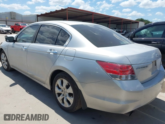 2010 Honda Accord EX z VIN 1HGCP3F72AA025767, wystawiony jako IAAI lot #42533345 z przebiegiem 155 307 mil mil oraz . Historia ofert i sprzedaży dostępna na DreamBid. Obrazek 3.