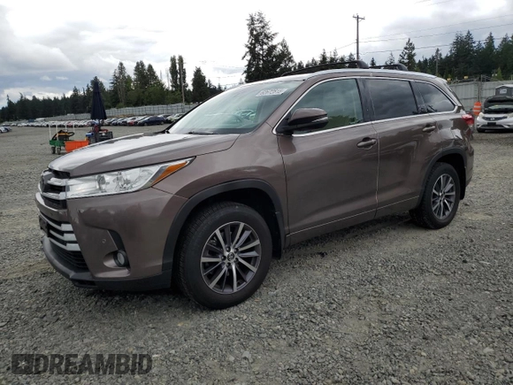 2017 Toyota Highlander XLE with VIN 5TDJZRFHXHS359117, listed as a Copart auction lot 62672815 with 100,515 mi miles and Clean title. Bid and sale history available at DreamBid. Image 1.