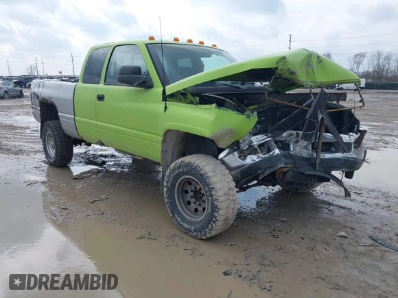 1997 Dodge 2500 with VIN 3B7KF23Z2VM513042, listed as a IAAI auction lot 41662680 with 200,001 mi miles and . Bid and sale history available at DreamBid. Image 1.