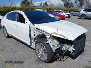 2015 Kia K900 Premium with VIN KNALU4D46F6027616, listed as a IAAI auction lot 41702945 with 70,392 mi miles. Bid and sale history available at carsss.com. Image 1.