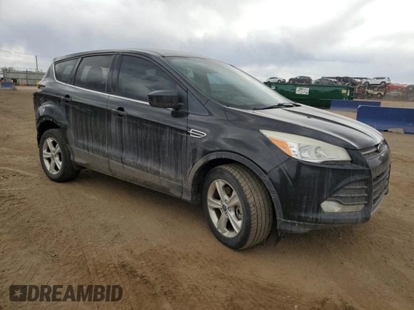 2013 Ford Escape SE z VIN 1FMCU9G9XDUB97912, wystawiony jako Copart lot #46948965 z przebiegiem 138 520 mil mil oraz Czysty tytuł • Clean title. Historia ofert i sprzedaży dostępna na DreamBid. Obrazek 4.