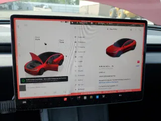 2025 Tesla Model 3 Long Range z VIN 5YJ3E1EAXSF937710, wystawiony jako Copart lot #59334705 z przebiegiem 2 666 mil mil oraz Szkoda całkowita • Salvage title. Historia ofert i sprzedaży dostępna na DreamBid. Obrazek 9.