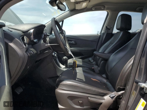 2021 Chevrolet Trax LT with VIN KL7CJPSB0MB325921, listed as a Copart auction lot 56986325 with 78,937 mi miles and Salvage title. Bid and sale history available at DreamBid. Image 7.