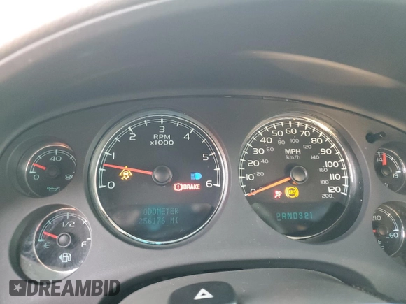 2008 Chevrolet Suburban LTZ with VIN 1GNFK16Y48R146861, listed as a Copart auction lot 49064675 with 256,176 mi miles and Salvage Title. Bid and sale history available at carsss.com. Image 9.