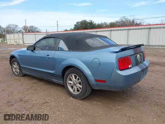 2006 Ford Mustang Standard with VIN 1ZVFT84NX65105899, listed as a IAAI auction lot 41447690 with 168,239 mi miles and . Bid and sale history available at carsss.com. Image 3.
