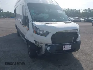 2022 Ford Transit Cargo с VIN 1FTBR3X87NKA74815, выставлен на аукционе IAAI как лот 42323910 с пробегом 57 064 миль миль и . История ставок и продаж доступна на DreamBid. Изображение 6.