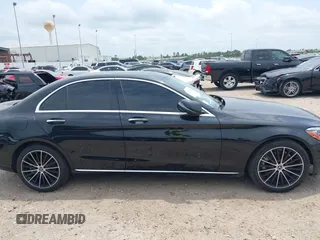2020 Mercedes-Benz C 300 z VIN 55SWF8DB9LU325172, wystawiony jako IAAI lot #42287443 z przebiegiem 100 261 mil mil oraz . Historia ofert i sprzedaży dostępna na DreamBid. Obrazek 13.