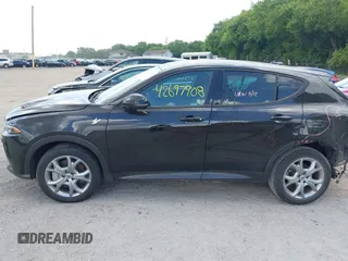 2024 Dodge Hornet R/T с VIN ZACPDFCW2R3A25907, выставлен на аукционе IAAI как лот 42697908 с пробегом 25 131 миль миль и . История ставок и продаж доступна на DreamBid. Изображение 14.