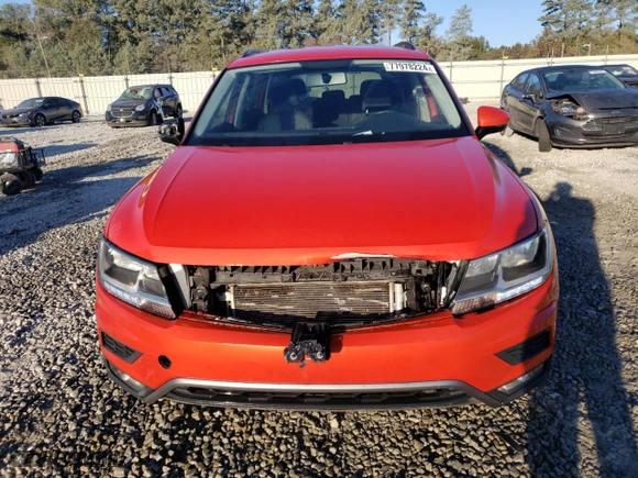 2018 Volkswagen Tiguan S with VIN 3VV1B7AX7JM029207, listed as a Copart auction lot 77978224 with 103,900 mi miles and Salvage Title. Bid and sale history available at carsss.com. Image 5.