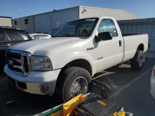 2005 Ford F-250 XL with VIN 1FTSF21P75EC11799, listed as a Copart auction lot 55653454 with 162,576 mi miles and Salvage Title. Bid and sale history available at DreamBid. Image 1.