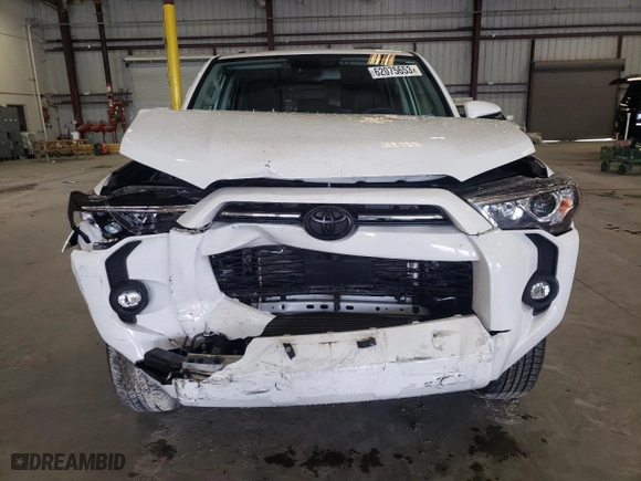 2022 Toyota 4Runner SR5 Premium with VIN JTENU5JR4N6029294, listed as a Copart auction lot 62075653 with 9,334 mi miles and Salvage Title. Bid and sale history available at carsss.com. Image 5.