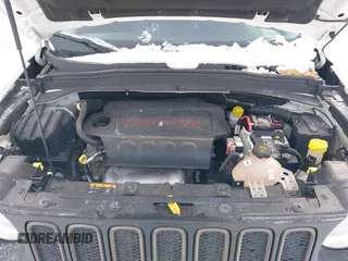 2016 Jeep Renegade Latitude with VIN ZACCJBBT9GPD73507, listed as a IAAI auction lot 41504897 with 108,331 mi miles. Bid and sale history available at carsss.com. Image 10.