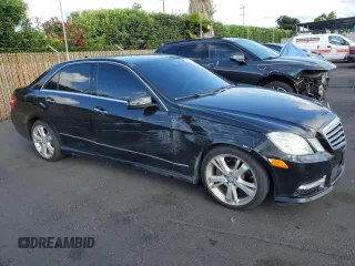 2013 Mercedes-Benz E 350 Luxury with VIN WDDHF5KBXDA687457, listed as a Copart auction lot 56534515 with 141,808 mi miles and Salvage title. Bid and sale history available at DreamBid. Image 4.