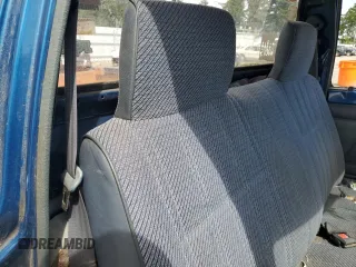 1994 Toyota Pickup z VIN 4TARN81A0RZ265181, wystawiony jako Copart lot #57574195 z przebiegiem 204 684 mil mil oraz Szkoda całkowita • Salvage title. Historia ofert i sprzedaży dostępna na DreamBid. Obrazek 10.