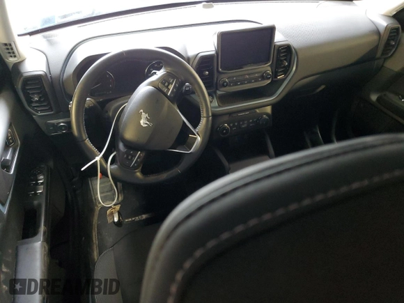 2022 Ford Bronco Sport Badlands z VIN 3FMCR9D92NRE21849, wystawiony jako Copart lot #56589985 z przebiegiem Nie podano mil oraz Szkoda całkowita • Salvage title. Historia ofert i sprzedaży dostępna na DreamBid. Obrazek 8.
