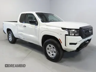 2024 Nissan Frontier S with VIN 1N6ED1CM3RN642238, listed as a Copart auction lot 44577095 with 2,233 mi miles and Salvage Title. Bid and sale history available at carsss.com. Image 1.