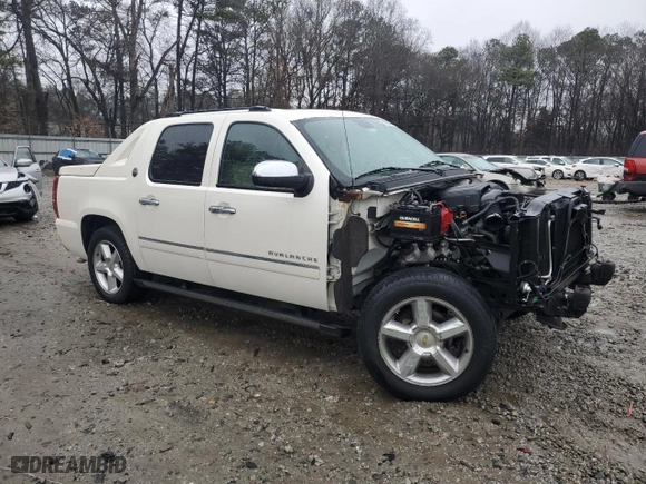 2013 Chevrolet Avalanche LTZ with VIN 3GNMCGE05DG142332, listed as a Copart auction lot 41986565 with 159,086 mi miles and Salvage Title. Bid and sale history available at carsss.com. Image 4.