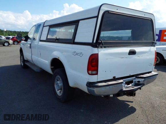 2006 Ford F-250 XL z VIN 1FTSX21526EC48594, wystawiony jako IAAI lot #42678050 z przebiegiem 45 547 mil mil oraz . Historia ofert i sprzedaży dostępna na DreamBid. Obrazek 3.