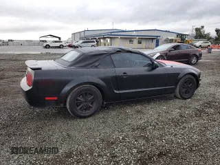2008 Ford Mustang Deluxe with VIN 1ZVHT84N185177814, listed as a Copart auction lot 45242815 with 147,380 mi miles and Clean Title. Bid and sale history available at carsss.com. Image 3.