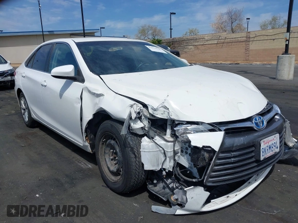2015 Toyota Camry XLE with VIN 4T1BF1FK3FU114299, listed as a IAAI auction lot 42024946 with 152,972 mi miles. Bid and sale history available at carsss.com. Image 1.