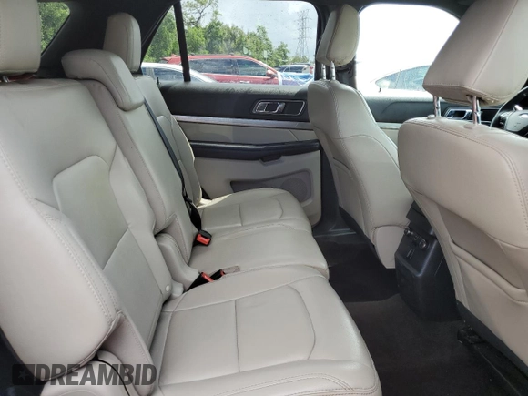2018 Ford Explorer XLT z VIN 1FM5K7D80JGB74339, wystawiony jako Copart lot #60812125 z przebiegiem 113 620 mil mil oraz Szkoda całkowita • Salvage title. Historia ofert i sprzedaży dostępna na DreamBid. Obrazek 11.
