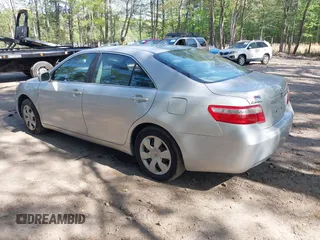 2009 Toyota Camry z VIN 4T1BE46K59U285838, wystawiony jako IAAI lot #42071960 z przebiegiem 141 140 mil mil oraz . Historia ofert i sprzedaży dostępna na DreamBid. Obrazek 3.