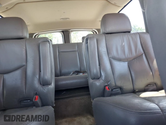 2003 Chevrolet Suburban LT with VIN 1GNFK16Z73J210407, listed as a Copart auction lot 62556615 with 231,529 mi miles and Salvage title. Bid and sale history available at DreamBid. Image 10.