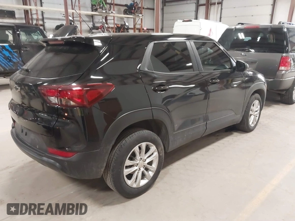 2022 Chevrolet TrailBlazer LS with VIN KL79MNSL2NB014071, listed as a IAAI auction lot 41709650 with 148,997 mi miles. Bid and sale history available at carsss.com. Image 4.