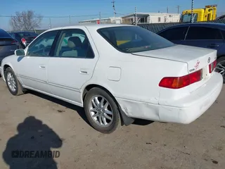 2001 Toyota Camry LE z VIN 4T1BF28K91U968760, wystawiony jako IAAI lot #41367655 z przebiegiem 161 389 mil mil oraz . Historia ofert i sprzedaży dostępna na DreamBid. Obrazek 3.