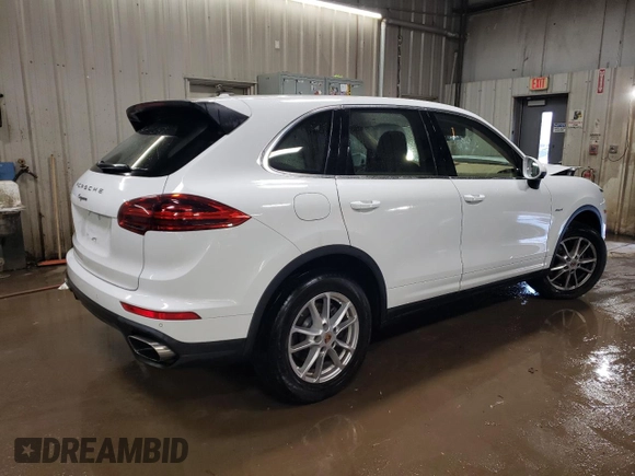 2015 Porsche Cayenne Diesel with VIN WP1AF2A28FLA41058, listed as a Copart auction lot 48306825 with 72,011 mi miles and Salvage title. Bid and sale history available at DreamBid. Image 3.