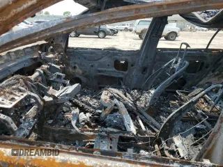 2017 Lexus GX 460 z VIN JTJBM7FX7H5166814, wystawiony jako Copart lot #59491665 z przebiegiem Nie podano mil oraz Nie do naprawy • Non repairable. Historia ofert i sprzedaży dostępna na DreamBid. Obrazek 7.