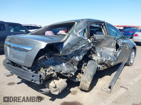 2014 Nissan Altima S with VIN 1N4AL3AP2EN334894, listed as a IAAI auction lot 41761285 with 138,636 mi miles and . Bid and sale history available at carsss.com. Image 6.