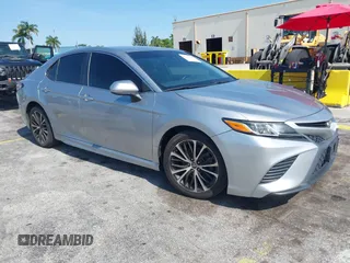 2019 Toyota Camry LE z VIN 4T1B11HK6KU741715, wystawiony jako IAAI lot #42392445 z przebiegiem 138 201 mil mil oraz . Historia ofert i sprzedaży dostępna na DreamBid. Obrazek 1.