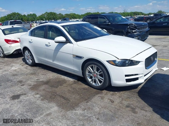 2018 Jaguar XE 25t Premium with VIN SAJAD4FX1JCP24088, listed as a IAAI auction lot 42045360 with 80,156 mi miles. Bid and sale history available at carsss.com. Image 1.