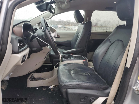 2019 Chrysler Pacifica Touring L Plus with VIN 2C4RC1EG6KR705839, listed as a Copart auction lot 48193655 with 91,690 mi miles and Salvage Title. Bid and sale history available at carsss.com. Image 7.