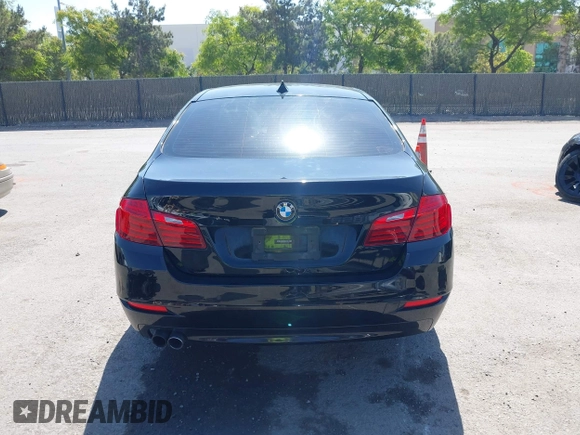 2016 BMW 5 Series 528i z VIN WBA5A5C50GG355305, wystawiony jako IAAI lot #42386374 z przebiegiem 136 439 mil mil oraz . Historia ofert i sprzedaży dostępna na DreamBid. Obrazek 17.
